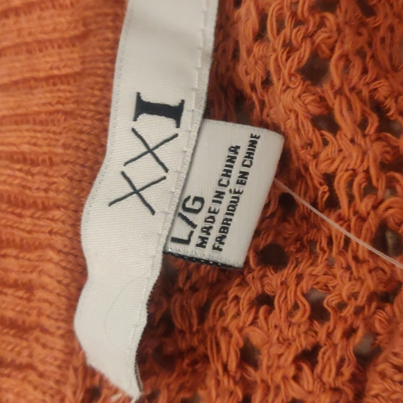 NWT Forever 21 Crochet Mesh Crop - Picture 2 of 7